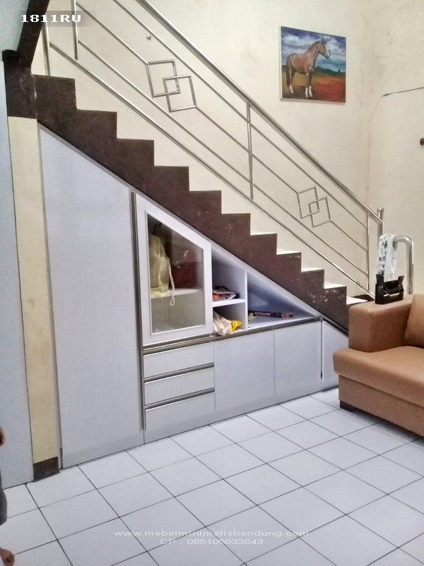 Rak Lemari Bawah Tangga Bu Yanti 1811RU