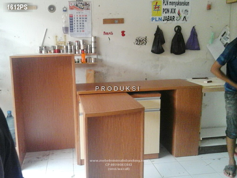 Minibar Minimalis Apartement Pak Haris 1612PS