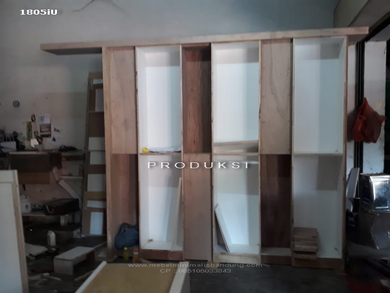 Penyekat Ruang Kerja Kantor KNRP 1805iU