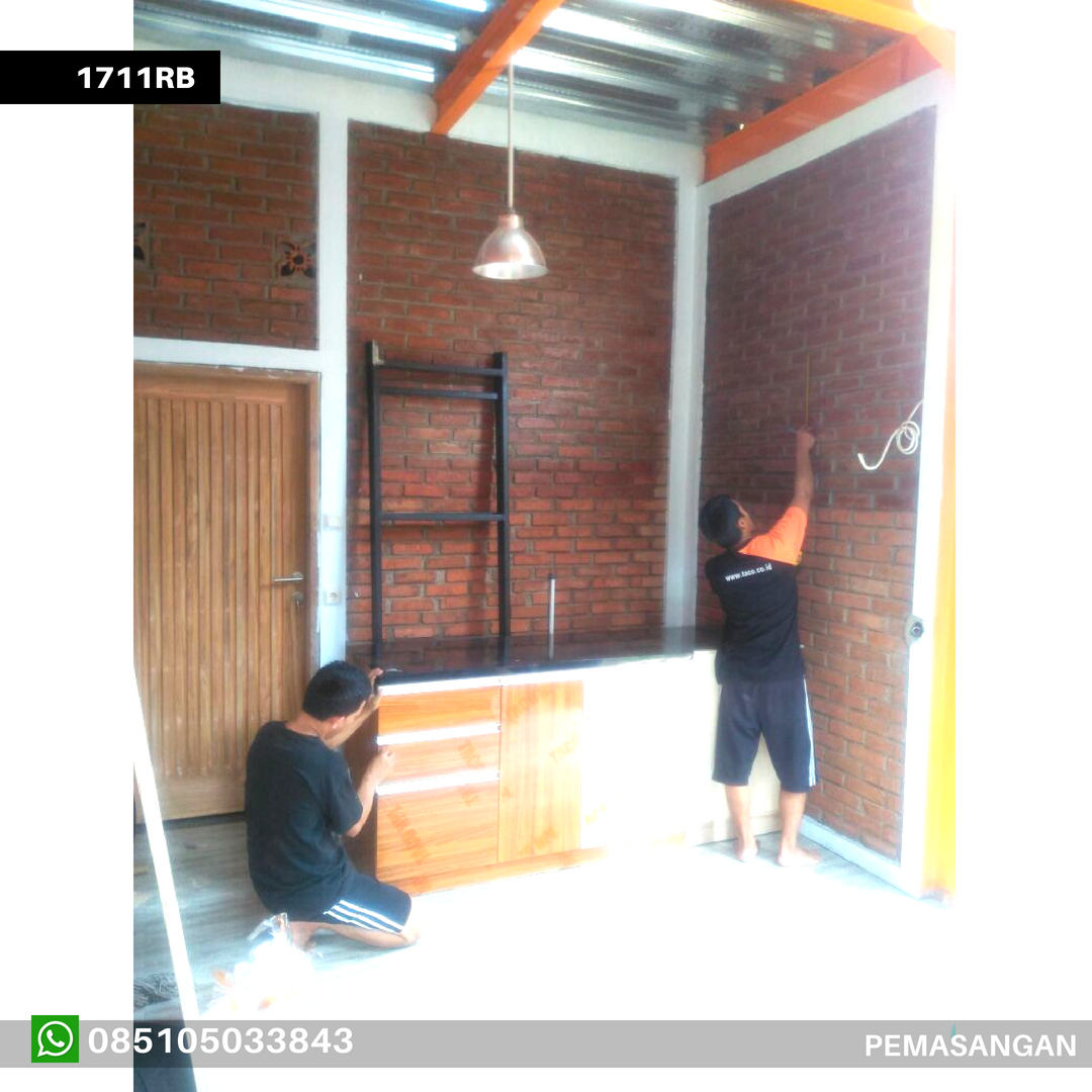 Kitchen Set dengan Meja "Siluman" (1711rb)