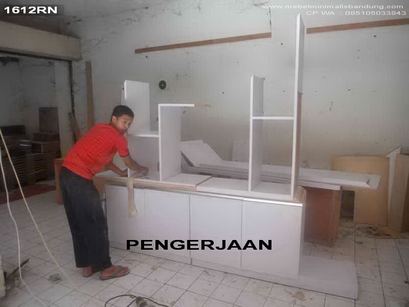 Rak Pajang Bawah Tangga Pak Bambang 1612RN