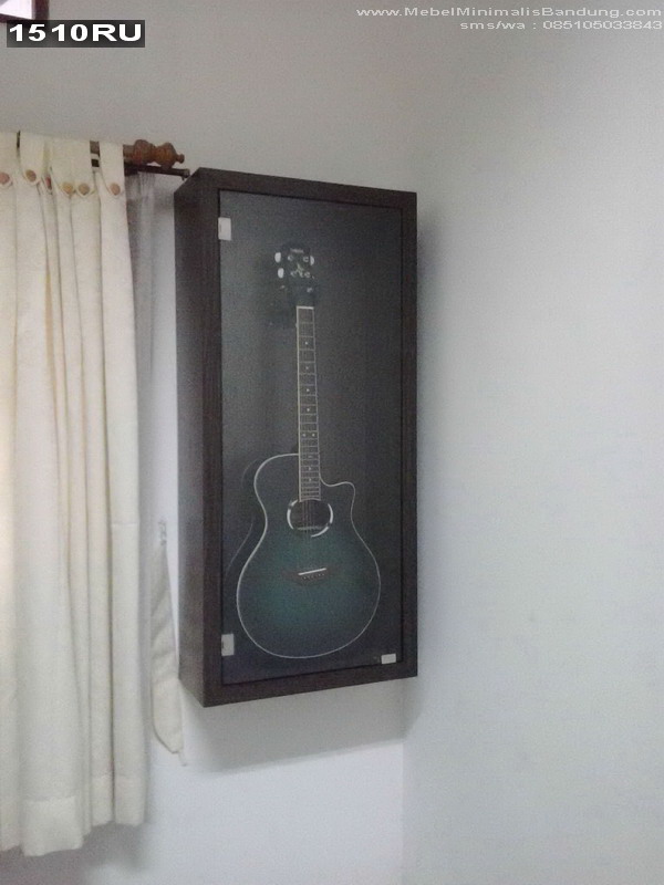 Lemari Pajang Gitar 1510RU