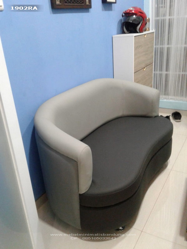 Kursi Sofa Modern Minimalis Pak Halpino 1902RA