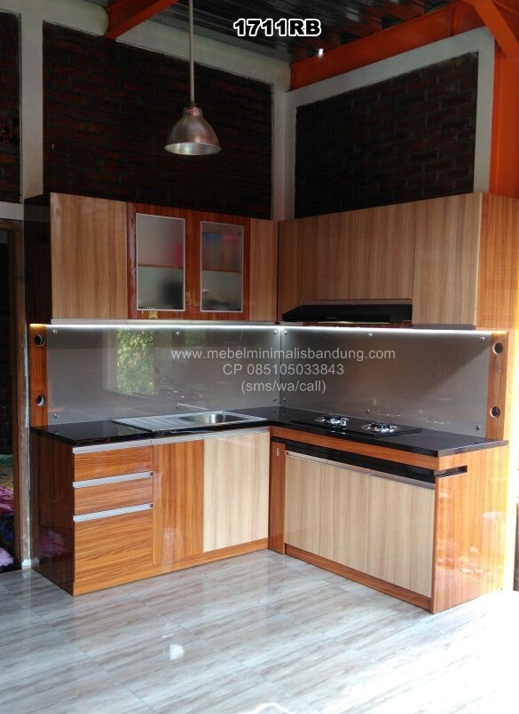 Kitchen Set dengan Meja "Siluman" (1711rb)