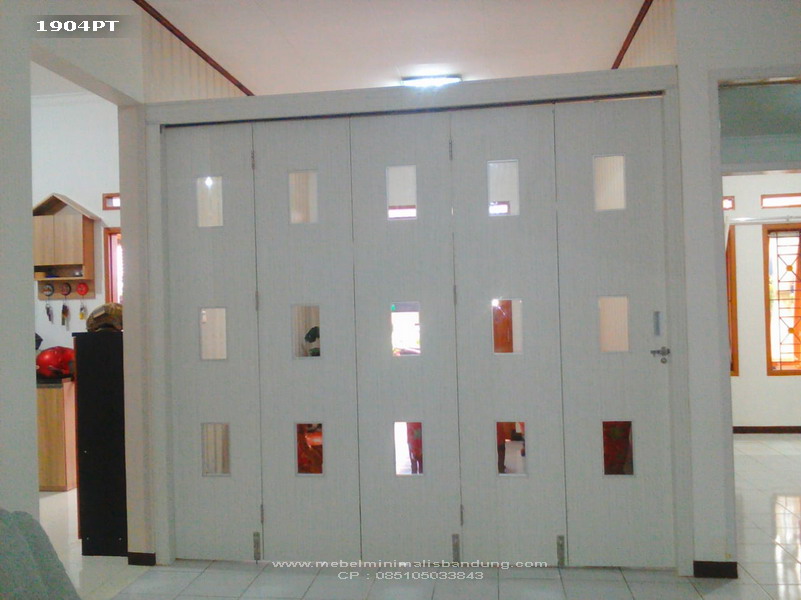 Partisi Pintu Putih Bu Frida 1904PT