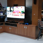 Backdrop TV Bu Adham 1802RN