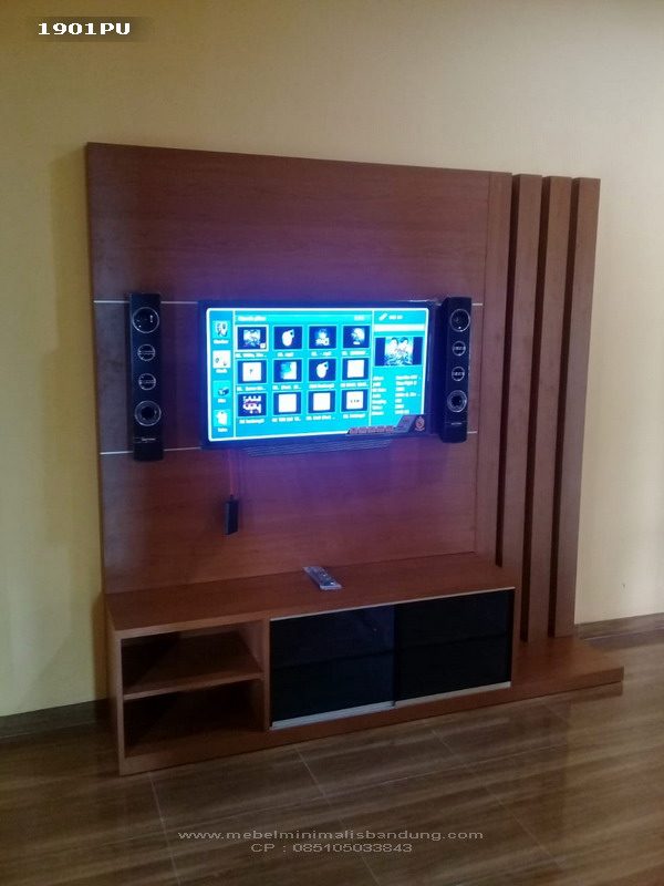 Backdrop Rak TV Kayu Pak Asep 1901PU