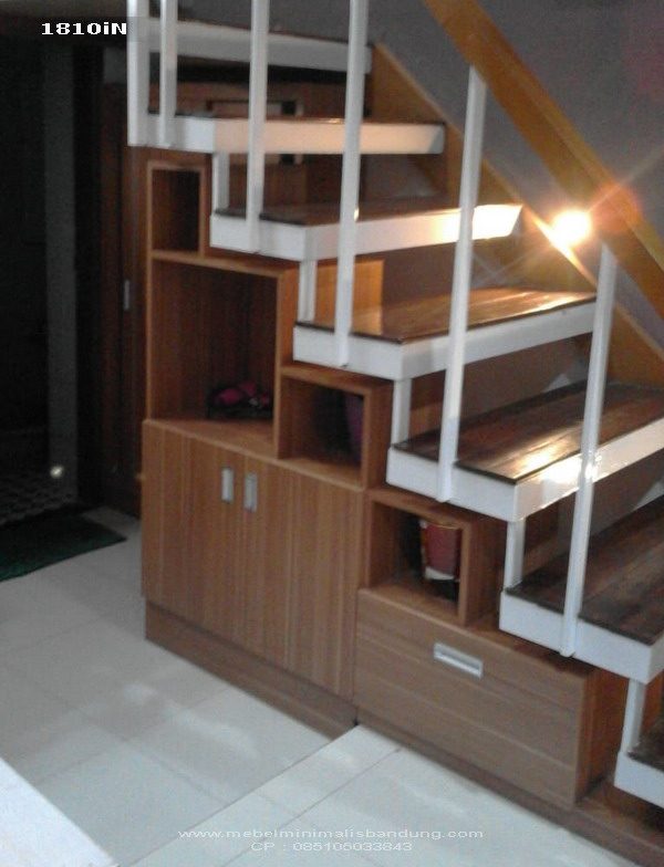 Rak Bawah Tangga Coklat Bu Efiana 1810iN