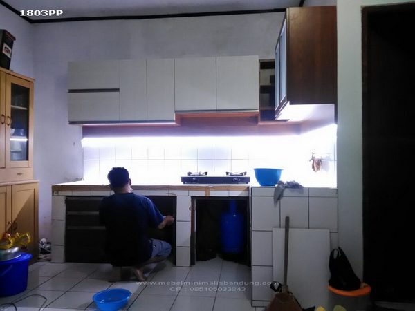 Kitchen Set Cokput Bu Enis 1803PP