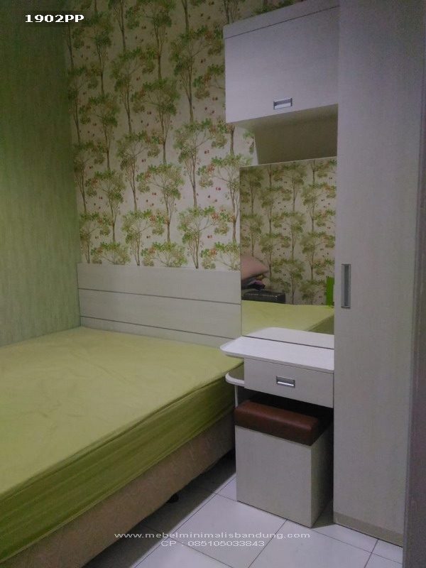 Meja Rias dan Lemari Pakaian Pak Bambang 1902PP
