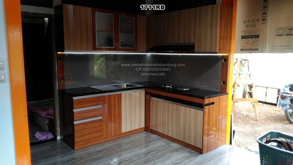 Kitchen Set dengan Meja "Siluman" (1711rb)