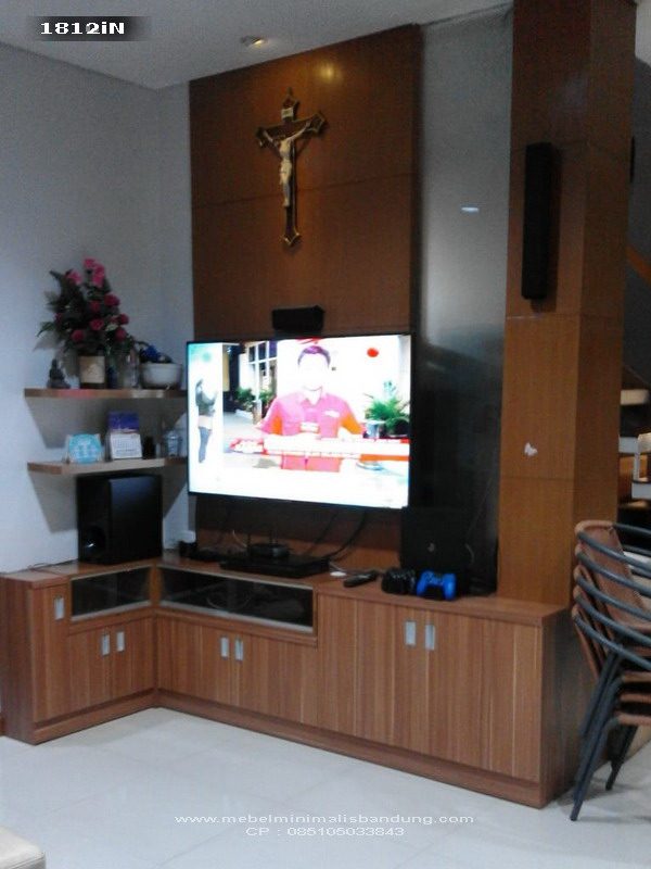 Rak TV Mini Minimalis Bu Efiana 1812iN