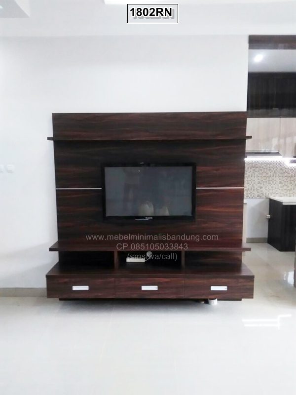 Backdrop TV Bu Adham 1802RN